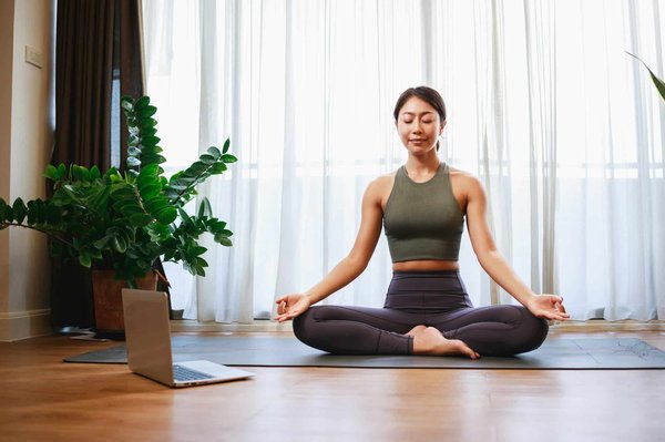 Découvrez les meilleures écoles de yoga à paris 12